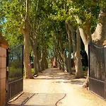 Domaine De La Baratonne Alojamento de Acomodação e Pequeno-almoço La Garde (Var)