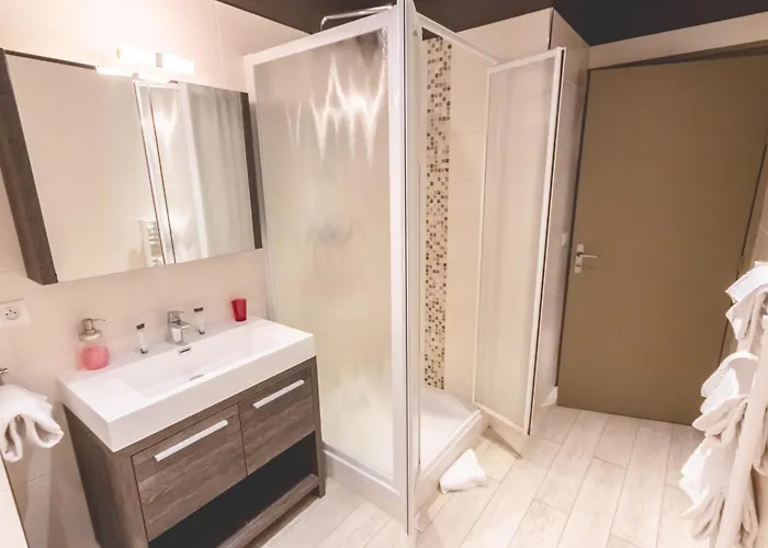 فندق مبيت وإفطار Domaine De La Baratonne لا غارد